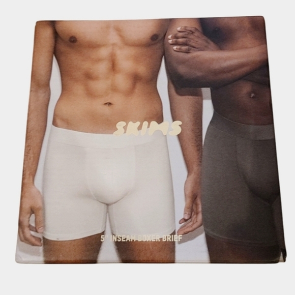 SKIMS Stretch 3 Pieces 5" Inseam Boxer Set - Picture 2 of 5